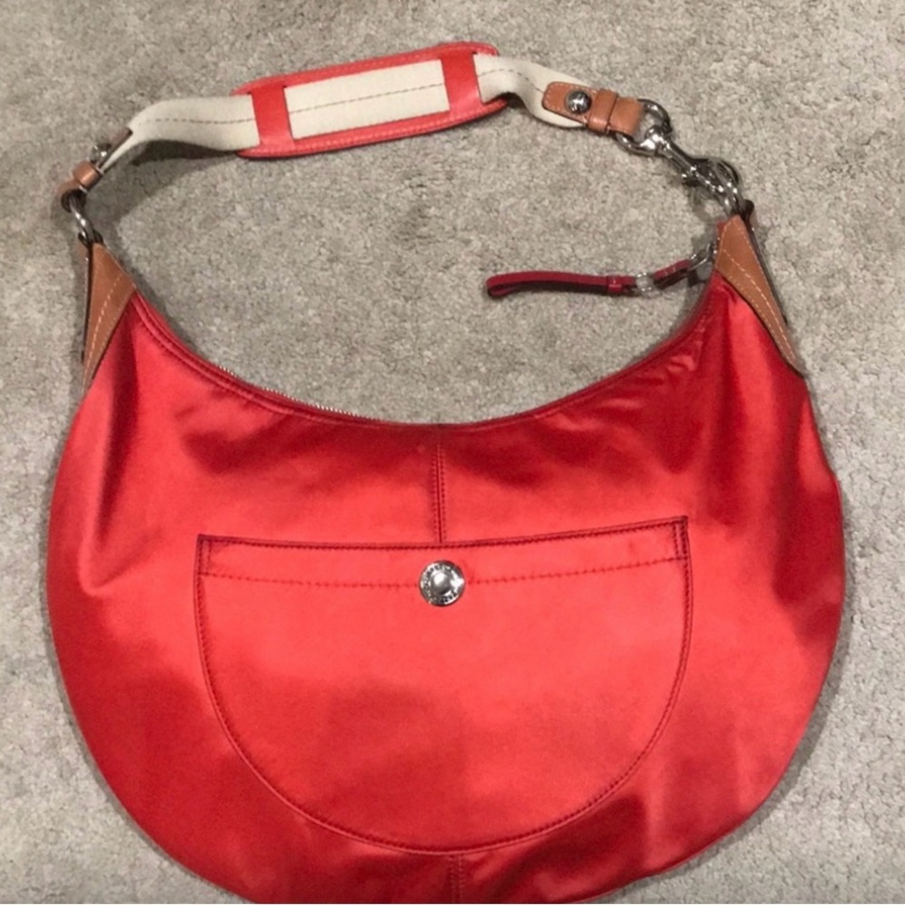 Coach Red and Tan Hobo in Pretty Sateen Fabric Shoulder/HandBag🌷